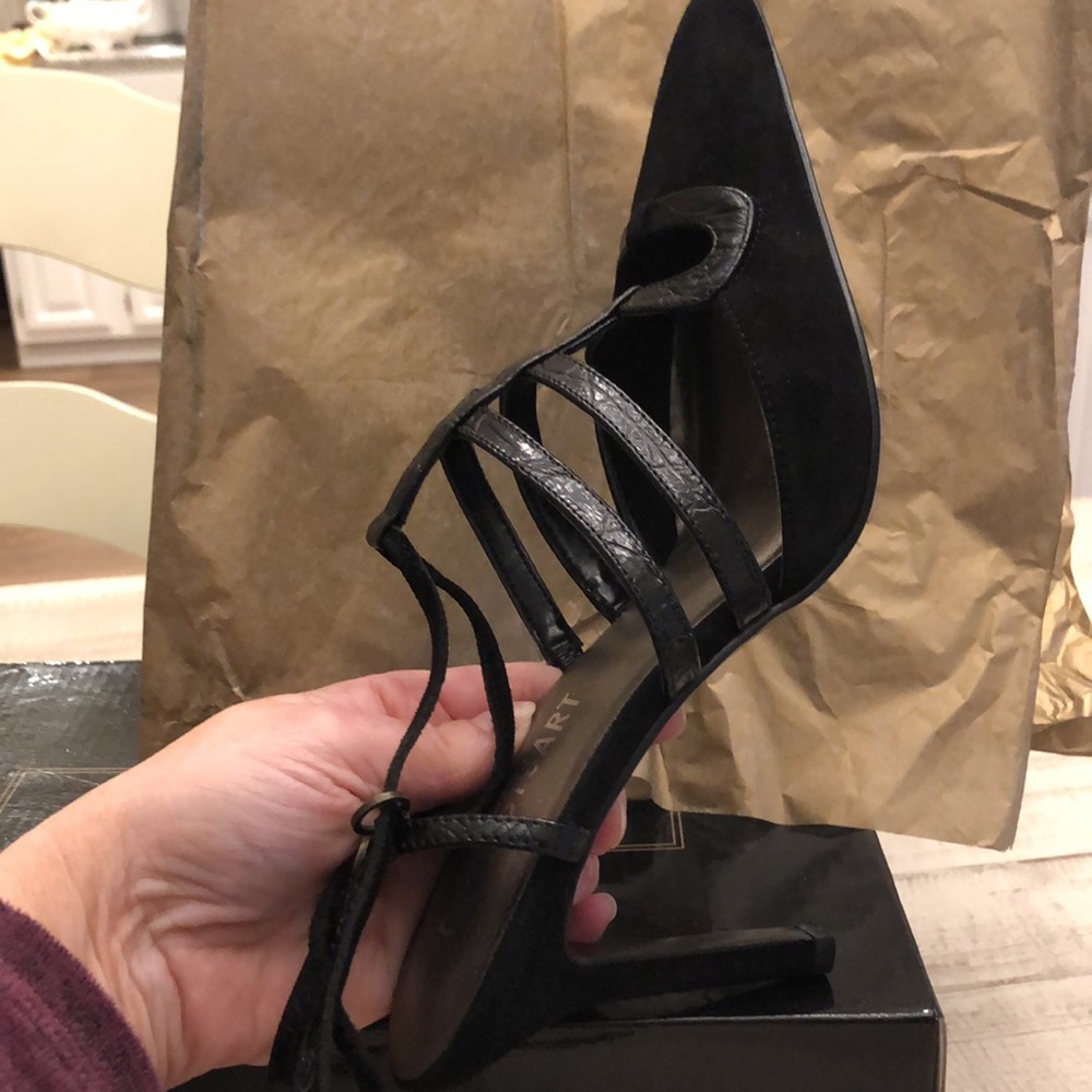 VINTAGE SUEDE LACE UP PUMPS by Colin Stuart - Picture 9 of 15
